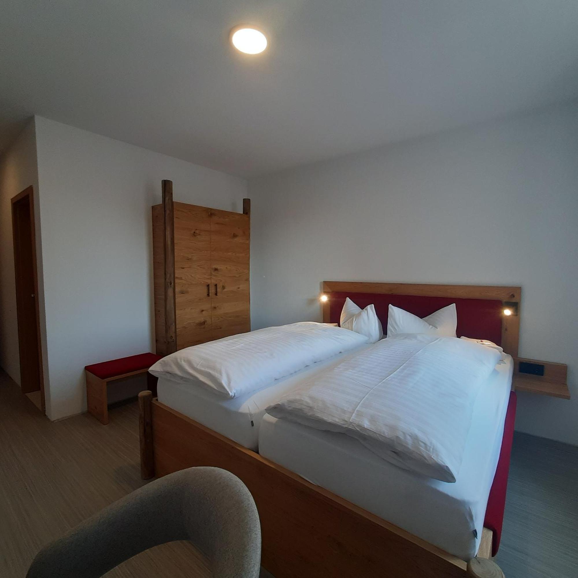Regenbogenhof Rudelswalde Hotel Crimmitschau ภายนอก รูปภาพ