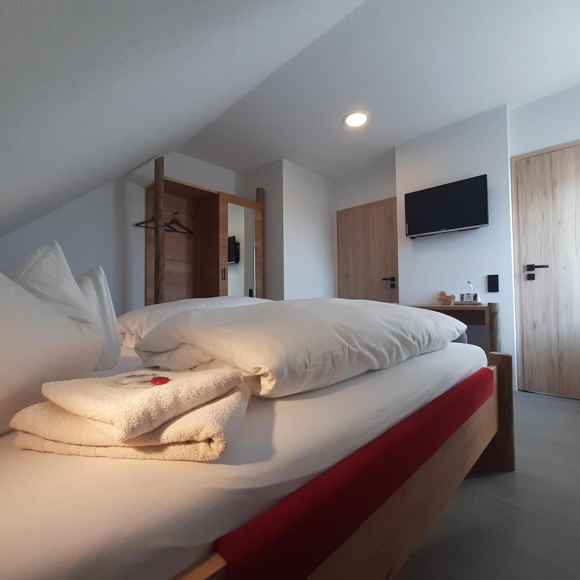 Regenbogenhof Rudelswalde Hotel Crimmitschau ภายนอก รูปภาพ