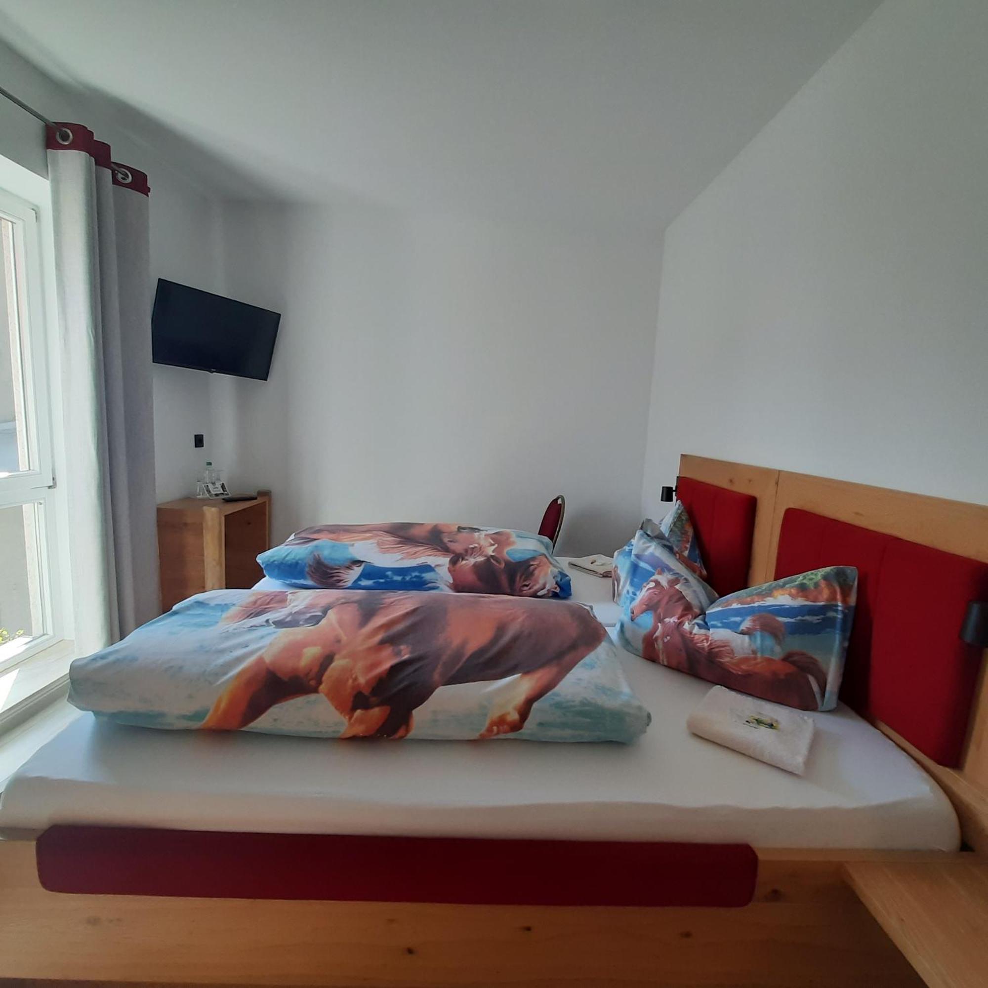 Regenbogenhof Rudelswalde Hotel Crimmitschau ภายนอก รูปภาพ