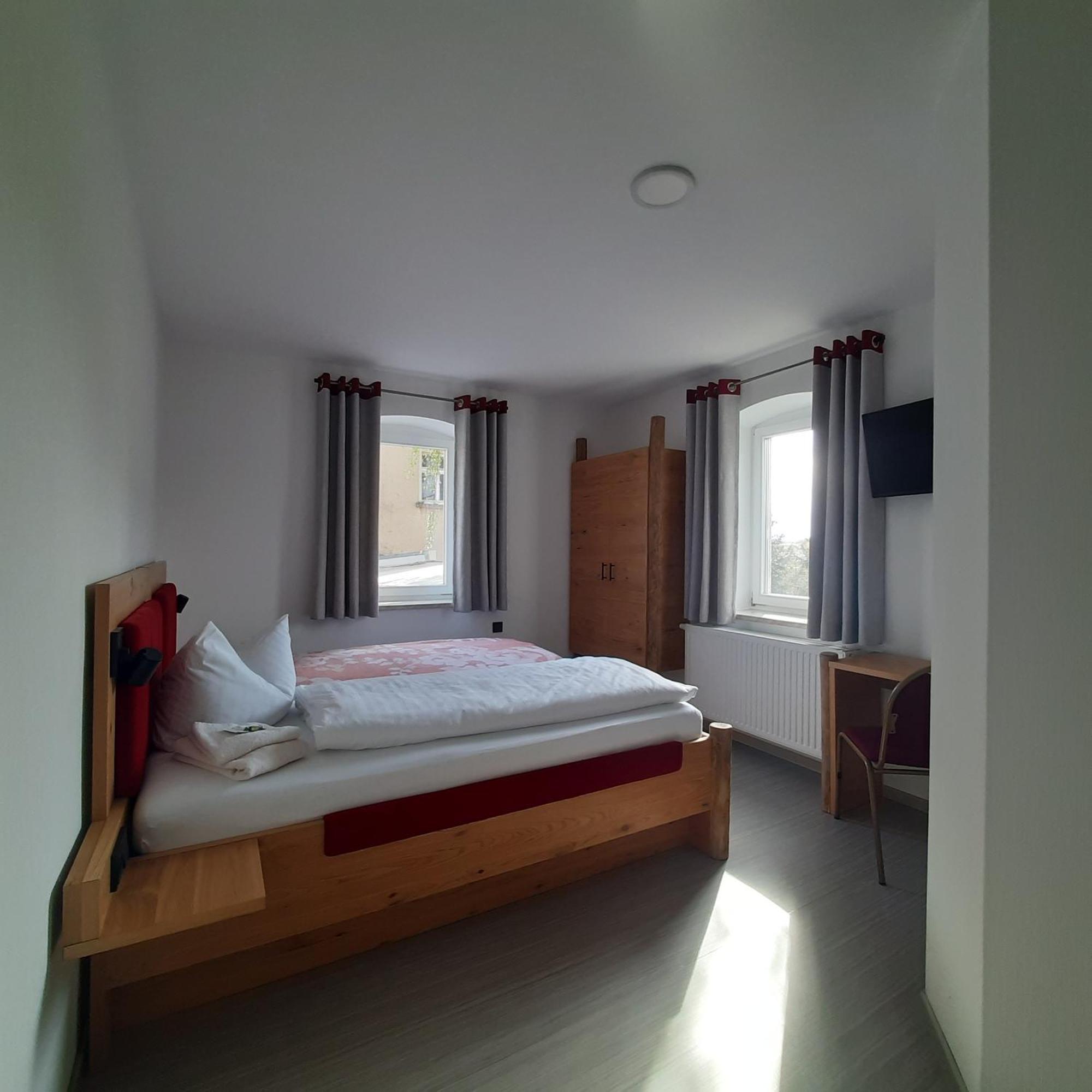 Regenbogenhof Rudelswalde Hotel Crimmitschau ภายนอก รูปภาพ